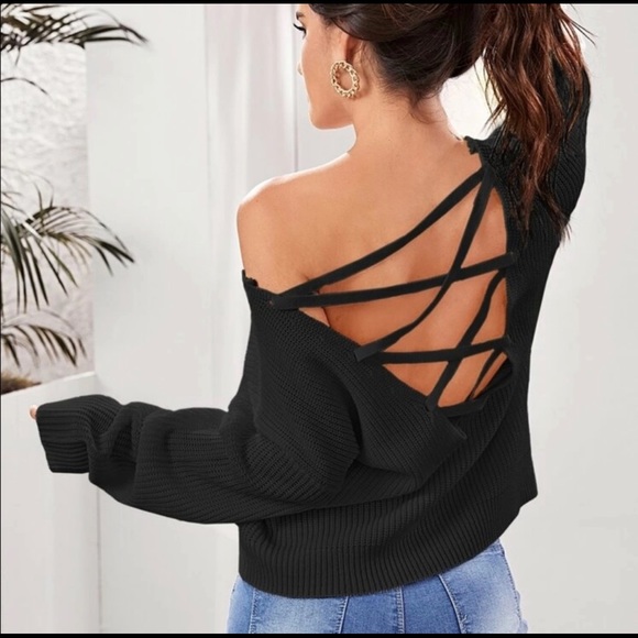 Open back with laces knit sweater - Picture 3 of 4